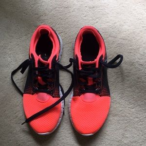 Reebok tennis shoes, size 8 women’s